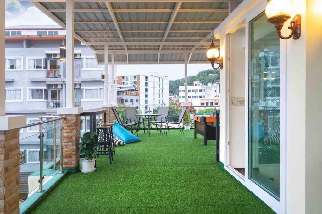 Hébergement de vacances Spacious 4 Bedroom Vacation Rooftop Views